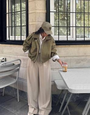 راهنمای جامع پارچه مخمل: از تاریخچه تا کاربرد و نگهداری